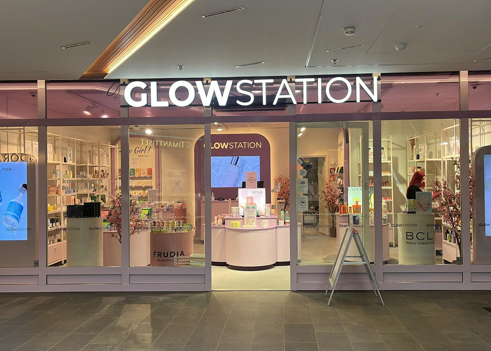 GlowStation