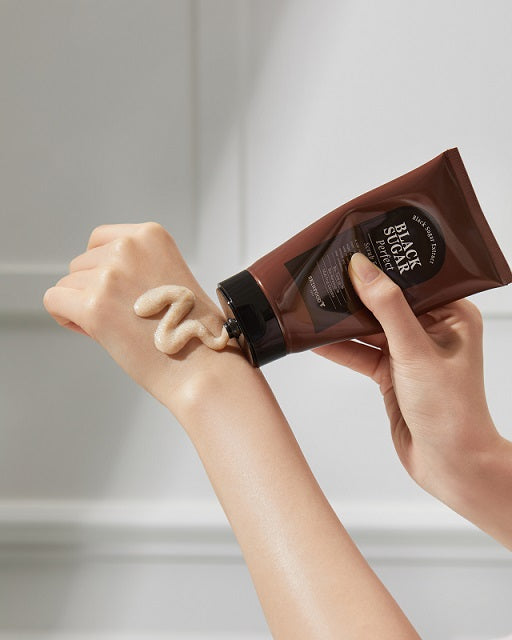 SKINFOOD Black Sugar Perfect Scrub Foam