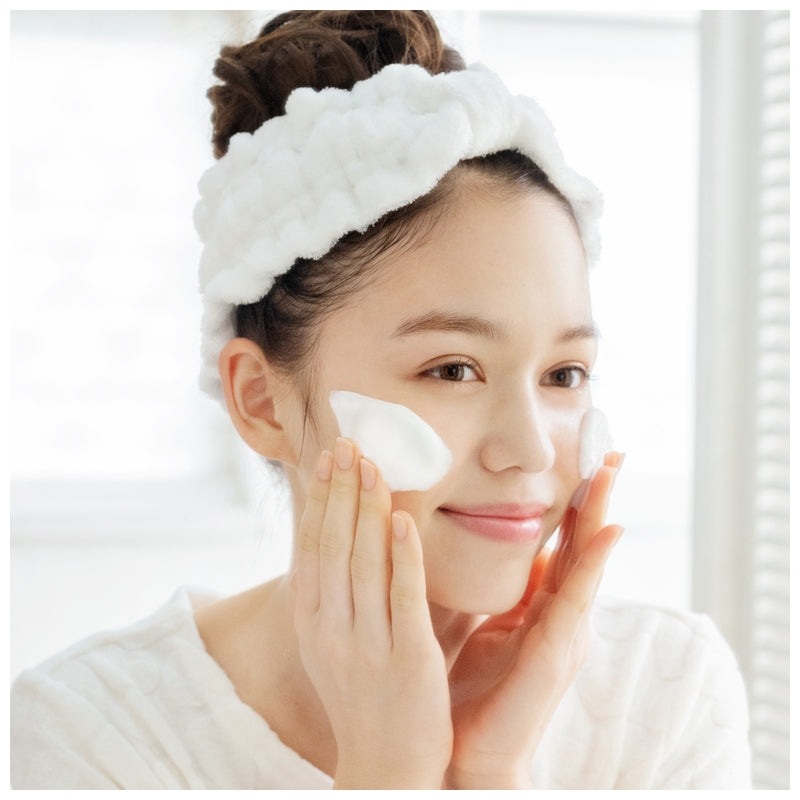 BCL Momopuri Moist Cleansing Wash