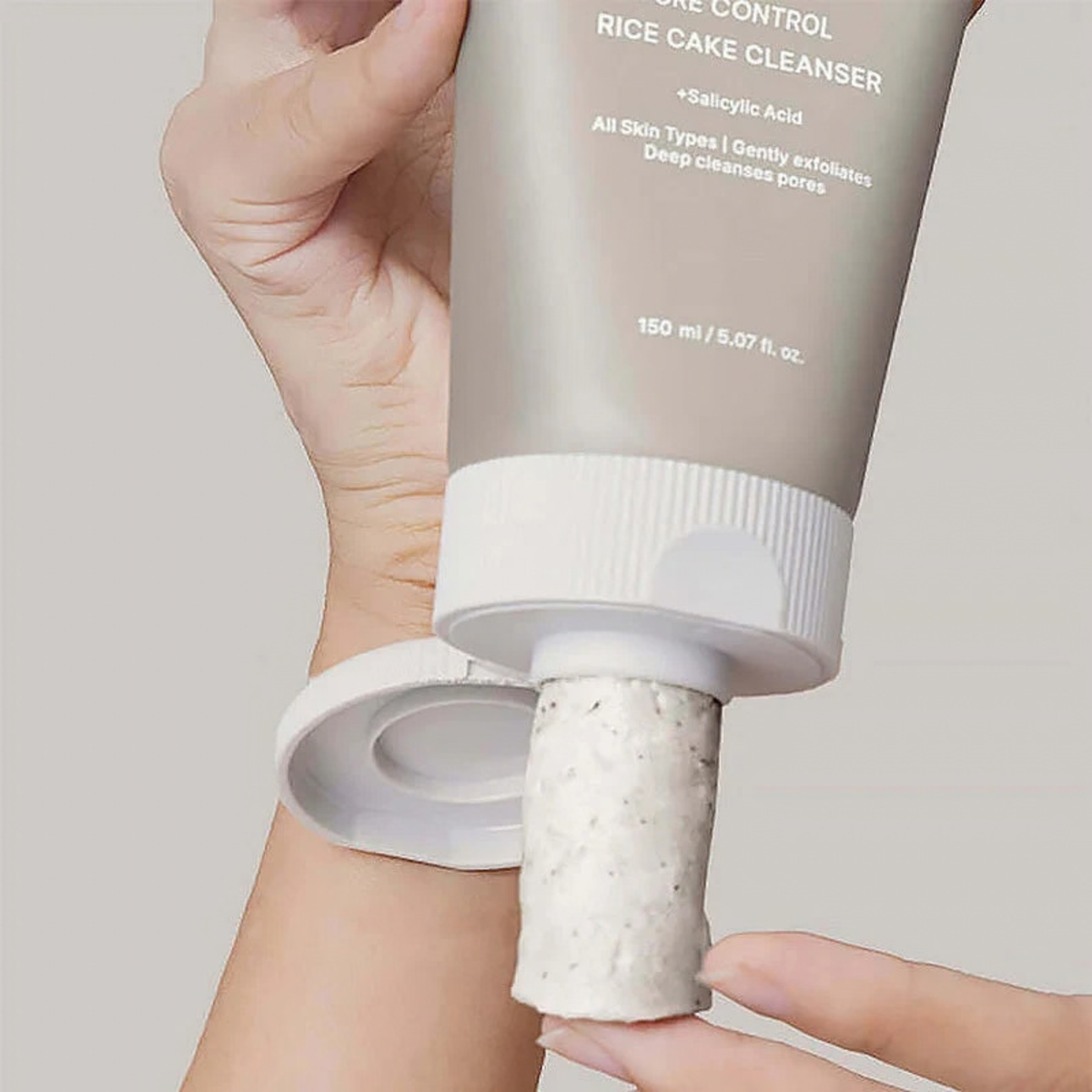 ARENCIA Rice + LHA Pore Control Rice Cake Cleanser