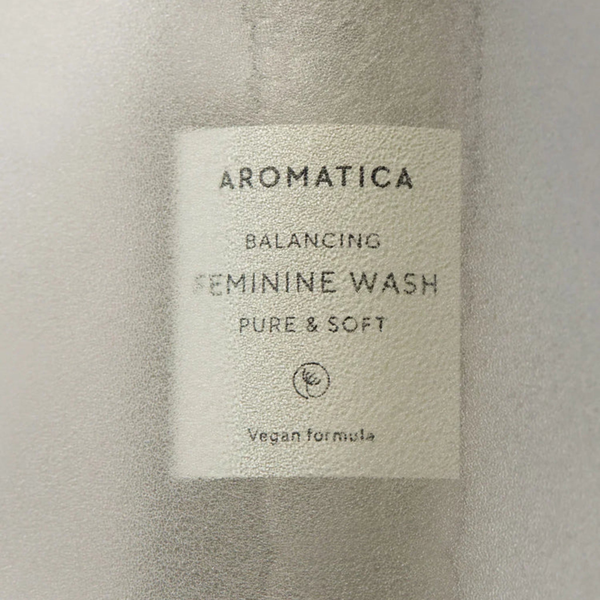 AROMATICA Pure & Soft Feminine Wash