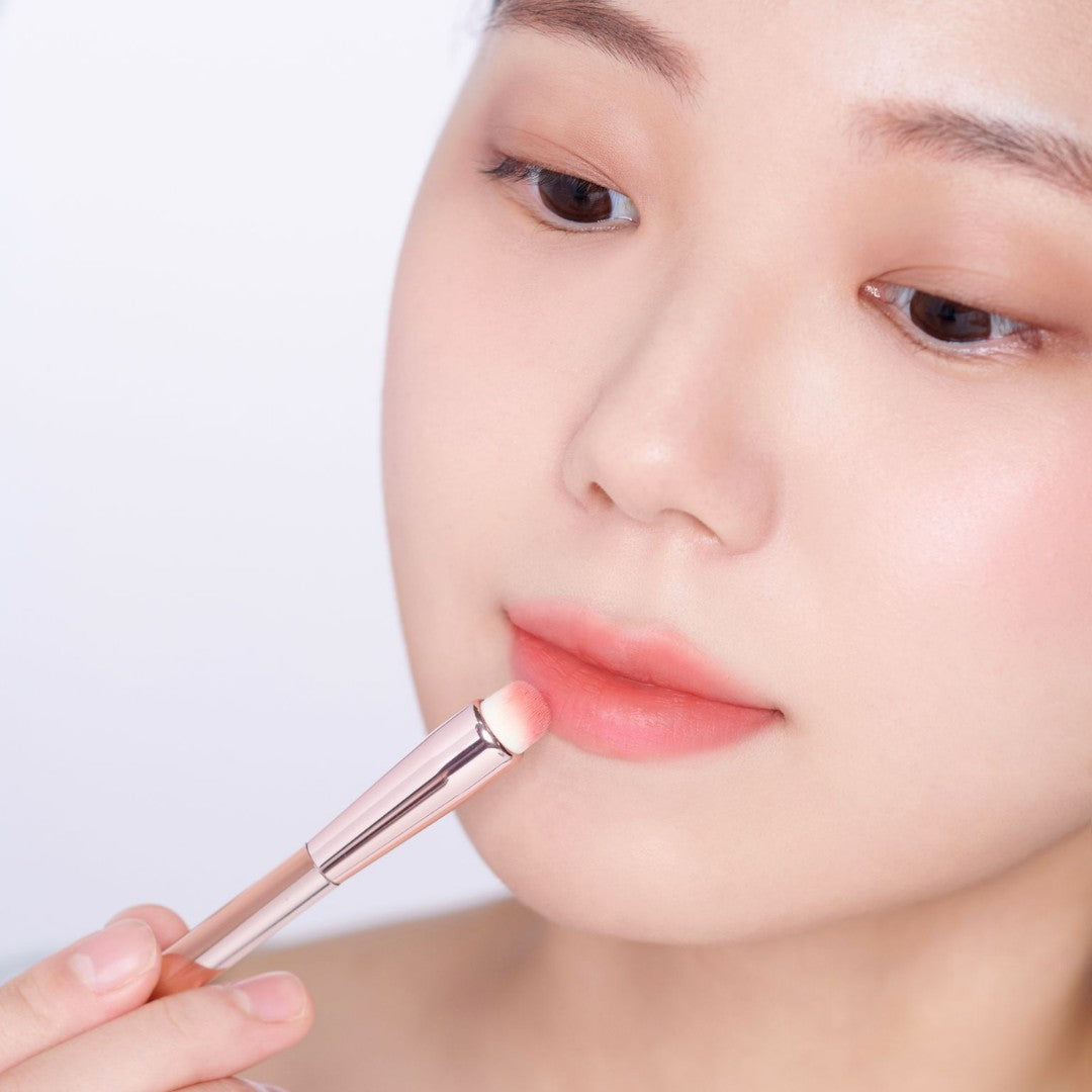 B.by BANILA Fingertip Brush