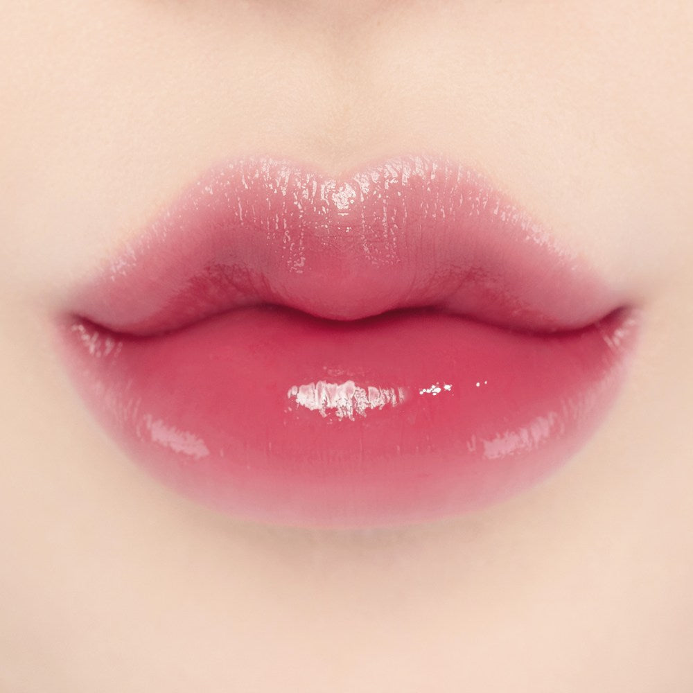 LAKA Bonding Glow Lipstick #215 Lenna on lips