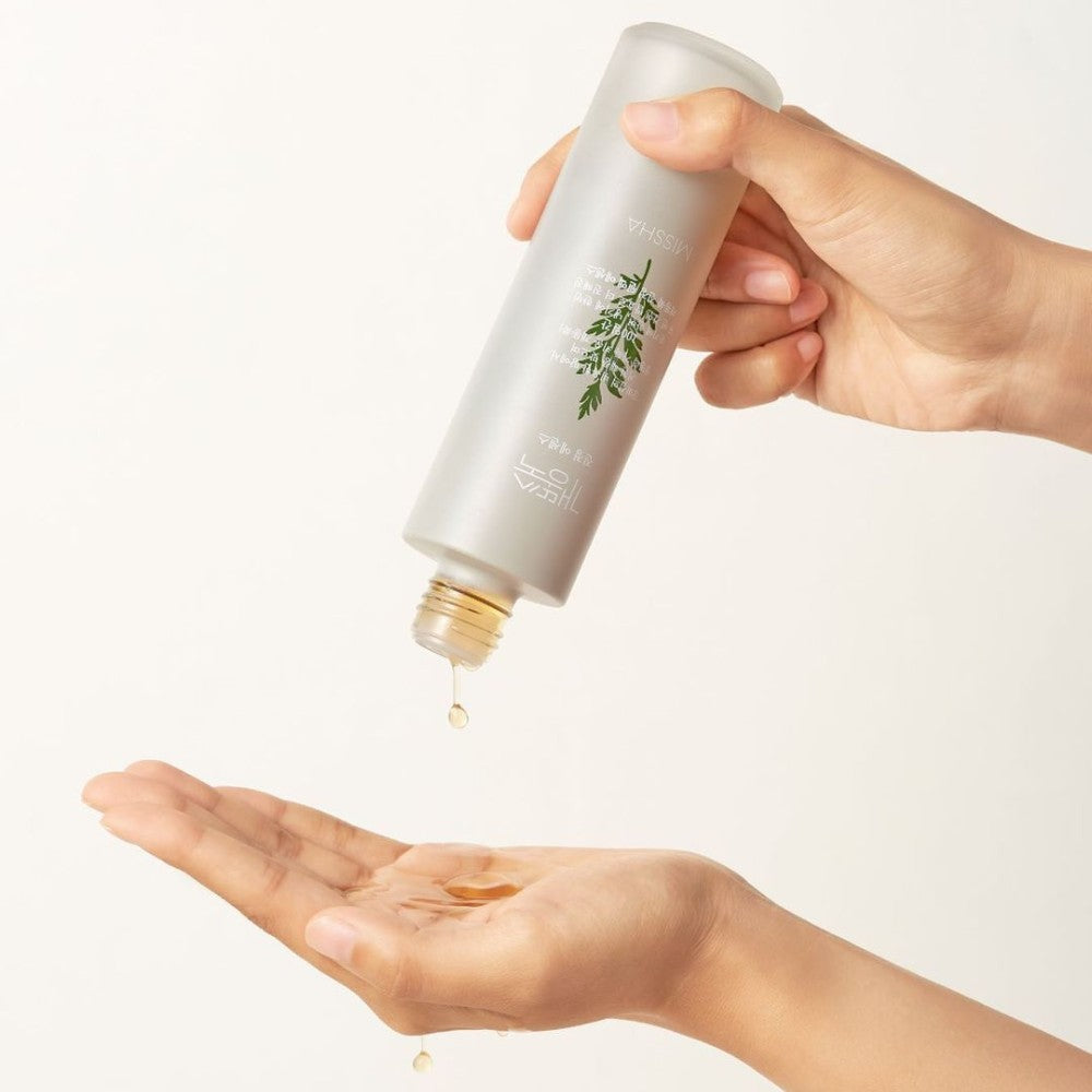 MISSHA Artemisia Calming Essence texture