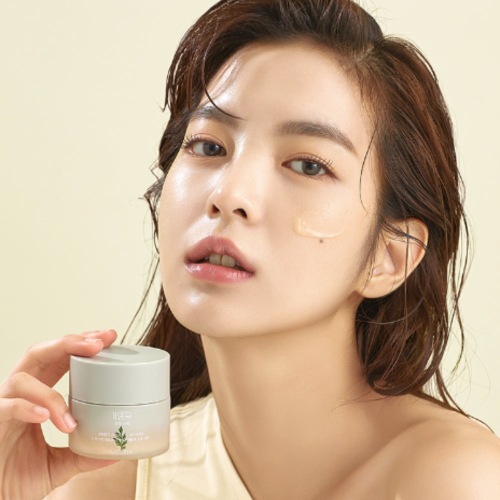 MISSHA Artemisia Calming Moisture Cream texture and package