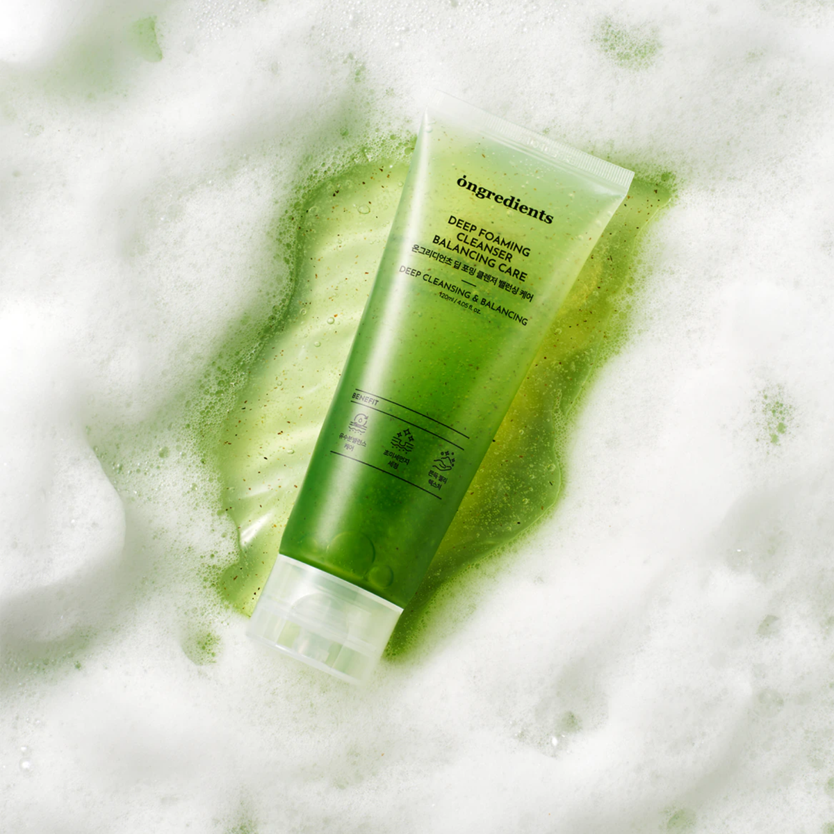 ONGREDIENTS Deep Foaming Cleanser