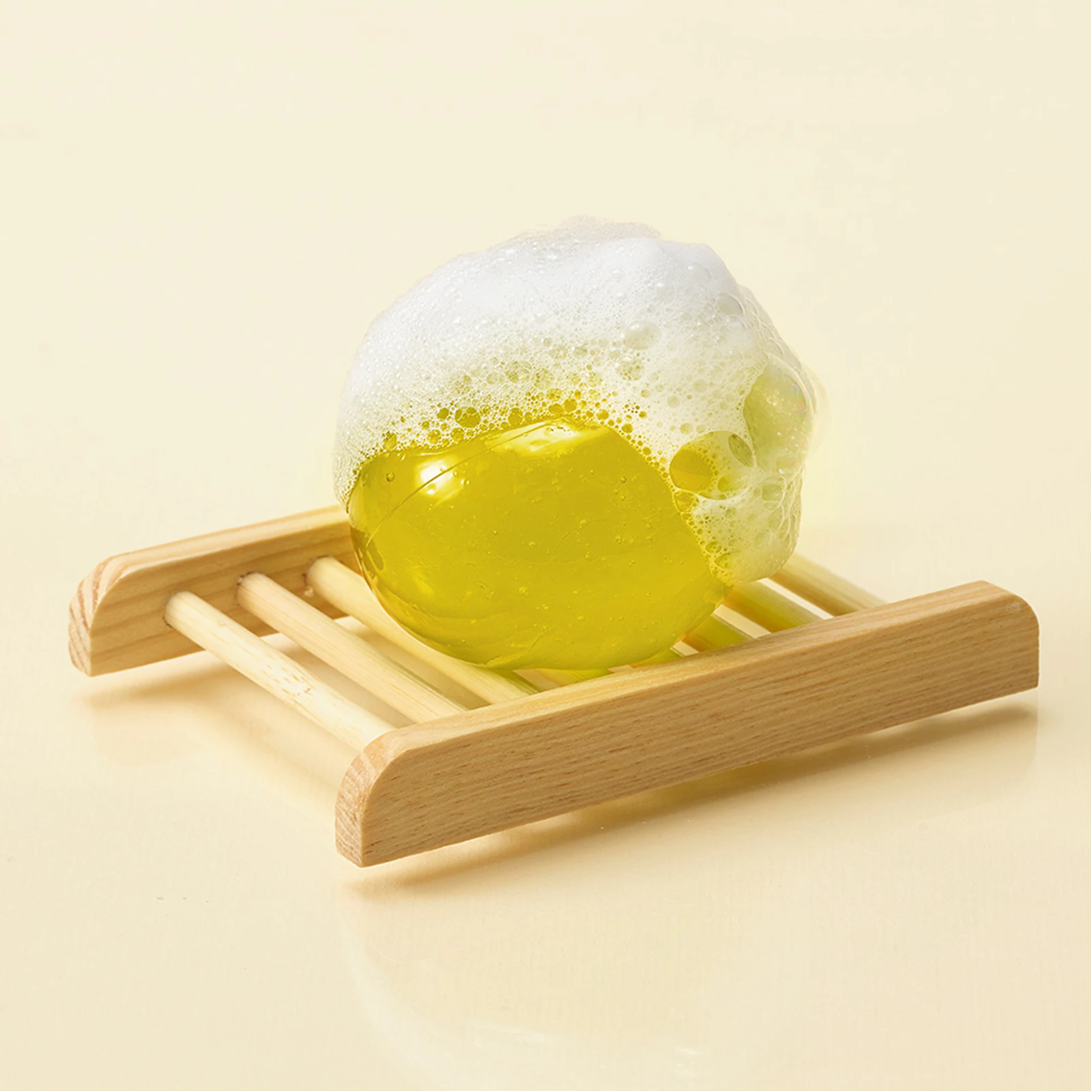 ONGREDIENTS Jeju Cica Cleansing Ball