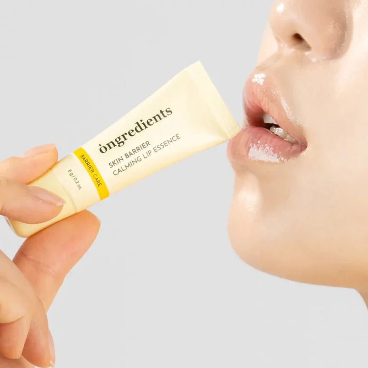 ONGREDIENTS Skin Barrier Calming Lip Essence
