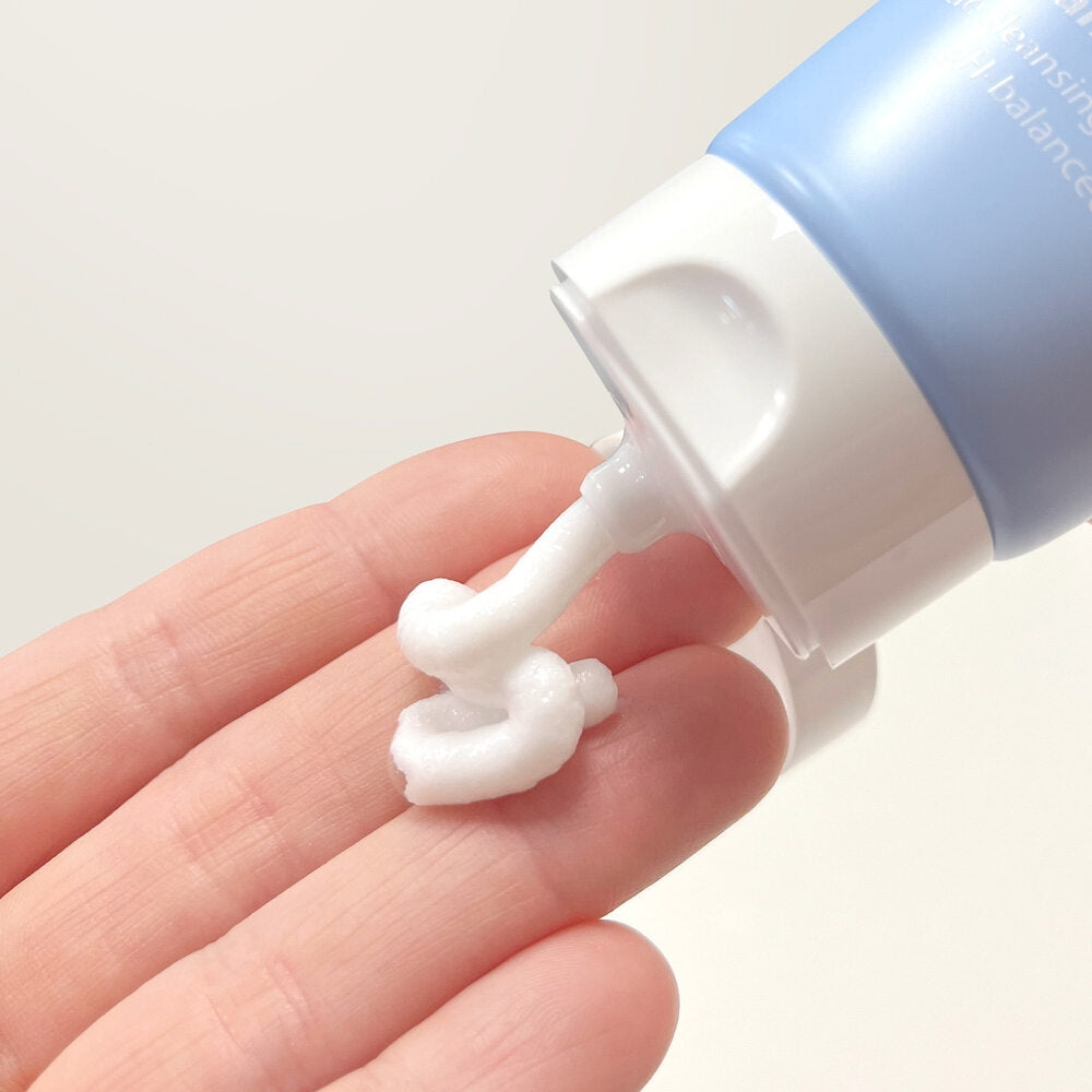 STAY WELL Triple Hyaluronic Cleansing Foam 4745090047523 texture