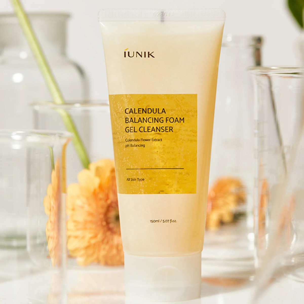 iUNIK Calendula Balancing Foam Gel Cleanser